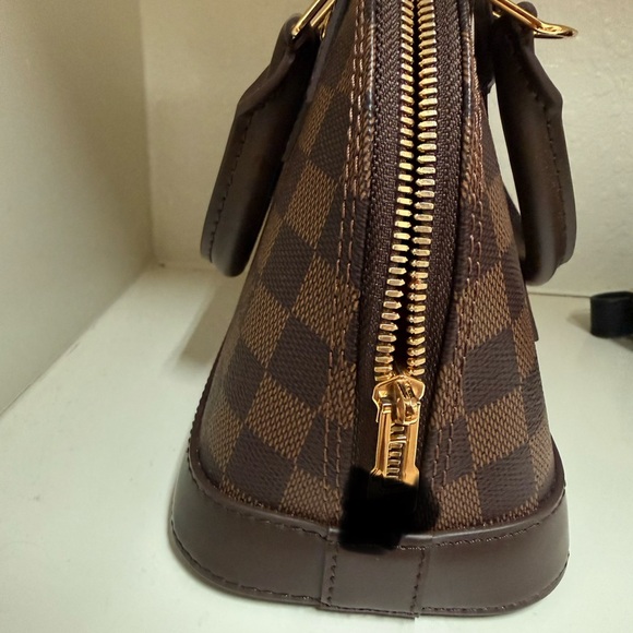 Brown checkered Bag - flash sale price is firm - Picture 3 of 5